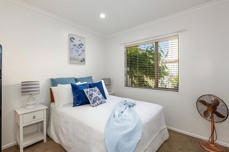Photo of property in 4 Stornaway Drive, Flat Bush, Auckland, 2016