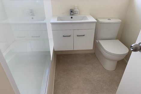 Photo of property in 2/164 Forrest Hill Road, Forrest Hill, Auckland, 0620