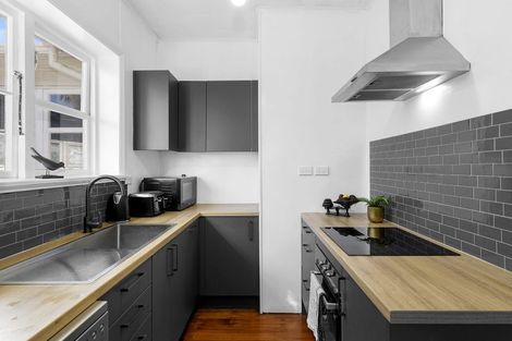 Photo of property in 17 Kingston Street, Boulcott, Lower Hutt, 5011