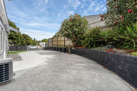 Photo of property in 1/116 Beaumonts Way, Manurewa, Auckland, 2102
