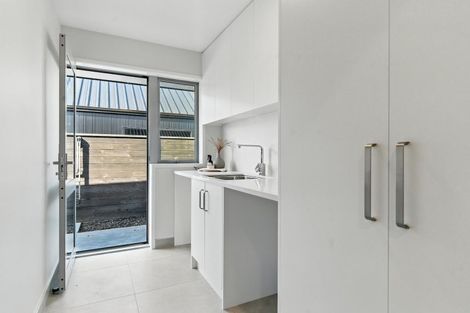 Photo of property in 9 Silverwood Lane, Leamington, Cambridge, 3495