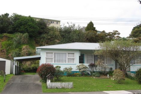 Photo of property in 112 Cook Street, Marfell, New Plymouth, 4310