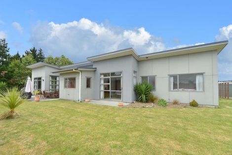 Photo of property in 62 Tamure Place, Ruakaka, 0116