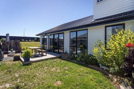 Photo of property in 28 Sholto Duncan Crescent, Halswell, Christchurch, 8025