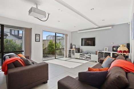 Photo of property in 21 Waller Avenue, Bucklands Beach, Auckland, 2012