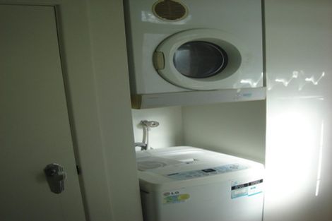 Photo of property in 2/73b Carlton Gore Road, Newmarket, Auckland, 1023