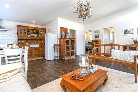 Photo of property in 1090 Rings Road, Coromandel, 3506