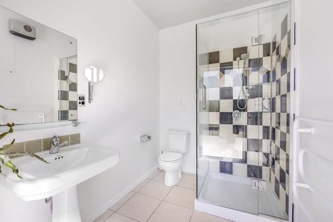 Photo of property in 126 Hamilton Avenue, Ilam, Christchurch, 8041