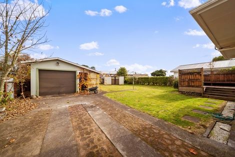 Photo of property in 21 Montjoy Street, Stratford, 4332