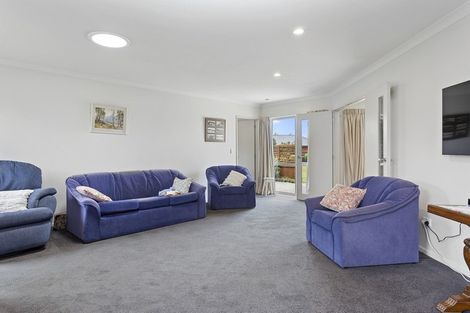 Photo of property in 5 Haydon Place, Amberley, 7410