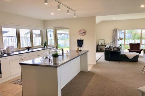 Photo of property in 11 Pakura Street, Pegasus, 7612