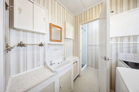 Photo of property in 16b Signal Street, Marton, 4710