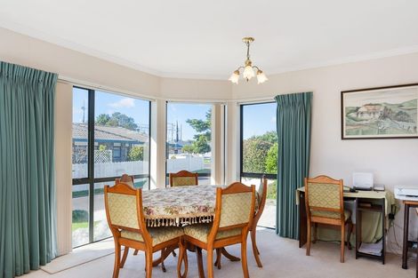 Photo of property in 2 Palm Court, Mount Maunganui, 3116