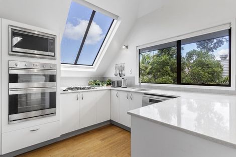 Photo of property in 2/31 Clifton Road, Herne Bay, Auckland, 1011