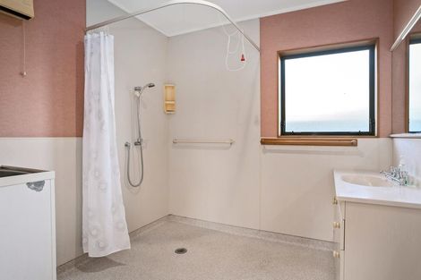 Photo of property in 99 Browning Street, Leamington, Cambridge, 3432