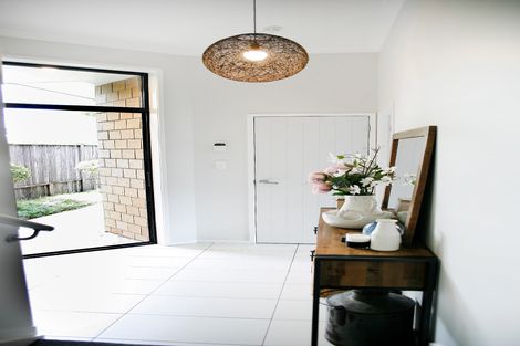 Photo of property in 33 Sunningdale Street, Wattle Downs, Auckland, 2103