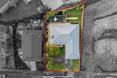 Photo of property in 37 Cardiff Road, Pakuranga, Auckland, 2010