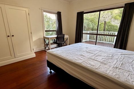 Photo of property in 75 Chamberlain Road, Karori, Wellington, 6012