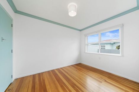 Photo of property in 6 Eton Place, Levin, 5510