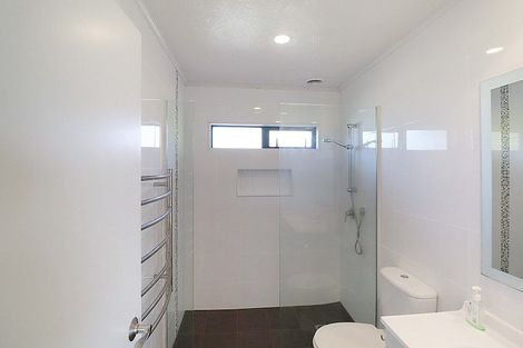 Photo of property in 83 Ashton Fitchett Drive, Brooklyn, Wellington, 6021