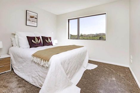 Photo of property in 10b Kotahitanga Street, Papakura, 2110