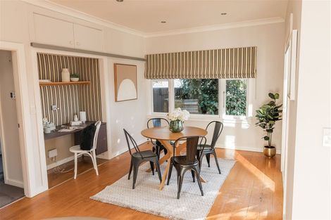 Photo of property in 35 Pukatea Street, Eastbourne, Lower Hutt, 5013