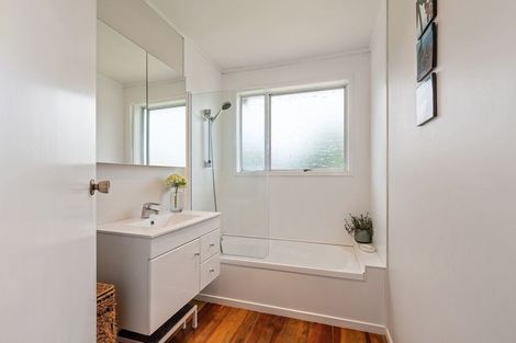 Photo of property in 1 Stredwick Drive, Torbay, Auckland, 0630