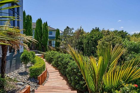 Photo of property in 17 Voyager Way, Whitby, Porirua, 5024