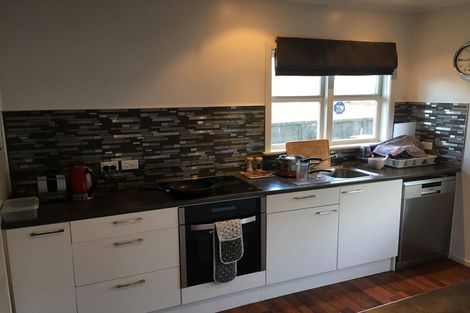 Photo of property in 2/170 Old Wairoa Road, Papakura, 2110