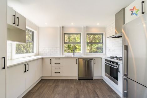 Photo of property in 129 Manuka Street, Stokes Valley, Lower Hutt, 5019