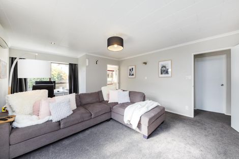 Photo of property in 17b Cecil Place, Cloverlea, Palmerston North, 4412