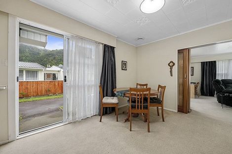 Photo of property in 5 Denver Grove, Totara Park, Upper Hutt, 5018