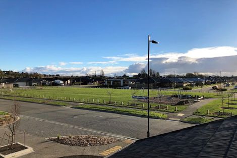 Photo of property in 1 Robalan Close, Halswell, Christchurch, 8025