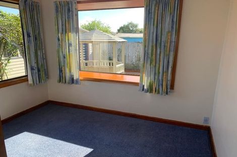 Photo of property in 37 Basingstoke Street, Aranui, Christchurch, 8061