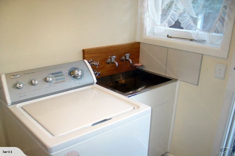 Photo of property in 3a Farnham Place, Ilam, Christchurch, 8041