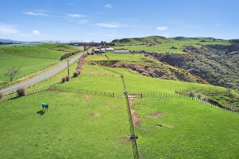 Photo of property in 131 Tiromoana Road, Maata, Eltham, 4398
