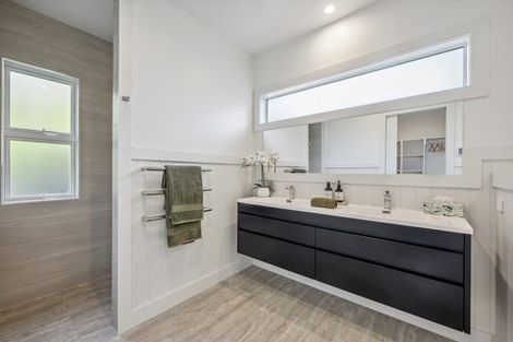 Photo of property in 4 Harrier Lane, Kinloch, Taupo, 3377