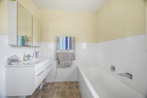 Photo of property in 11a Puriri Street, Hilltop, Taupo, 3330