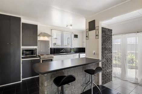 Photo of property in 17 Taurus Crescent, Beach Haven, Auckland, 0626