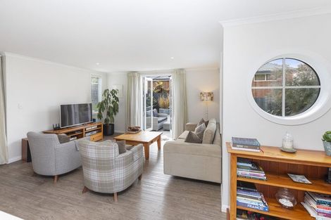 Photo of property in 8 Lucas Lane, Hillsborough, Christchurch, 8022