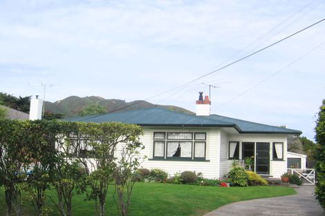 Photo of property in 9 Fairfield Avenue, Fairfield, Lower Hutt, 5011
