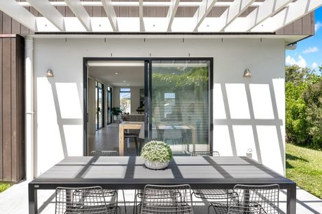 Photo of property in 22 Hampton Mews, Snells Beach, 0920