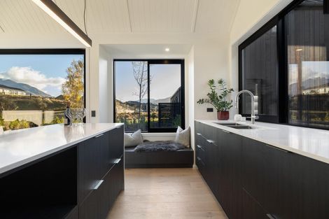 Photo of property in 7 Mckenzies Shute, Jacks Point, Queenstown, 9371