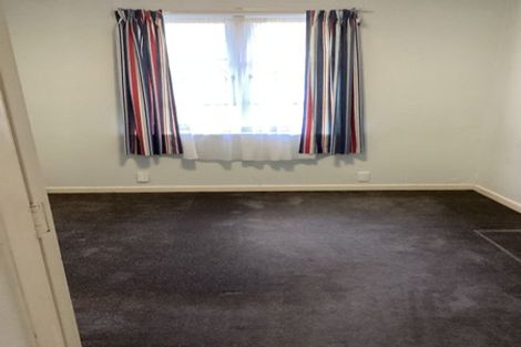 Photo of property in 63 Matipo Road, Te Atatu Peninsula, Auckland, 0610