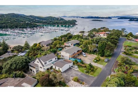 Photo of property in 87 Doves Bay Road, Kerikeri, 0294