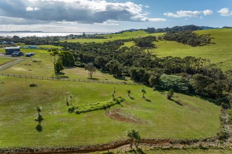 Photo of property in 2 Amelie Place, Coopers Beach, 0420