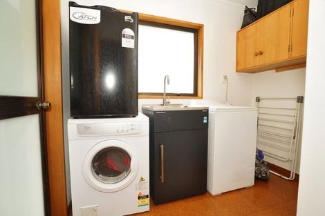 Photo of property in 12 Cooper Place, Chedworth, Hamilton, 3210