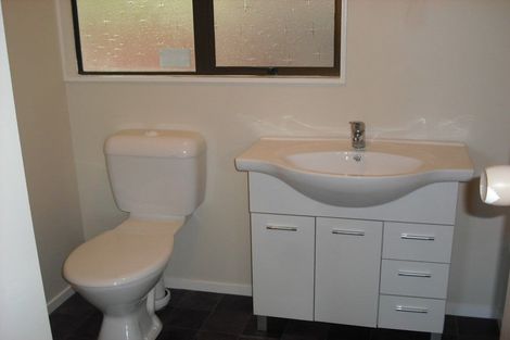 Photo of property in 9 Adams Place, Kelvin Grove, Palmerston North, 4414