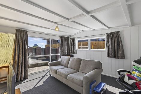 Photo of property in 3 Tay Street, Spotswood, New Plymouth, 4310