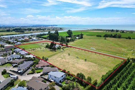 Photo of property in 104 Ferry Road, Clive, 4102